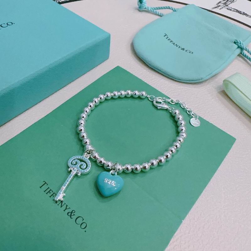 Tiffany bracelet 09yxx66